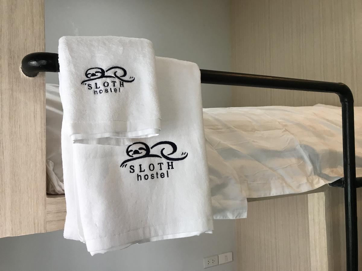 Sloth Hostel Khaosan Bangkok Exterior foto