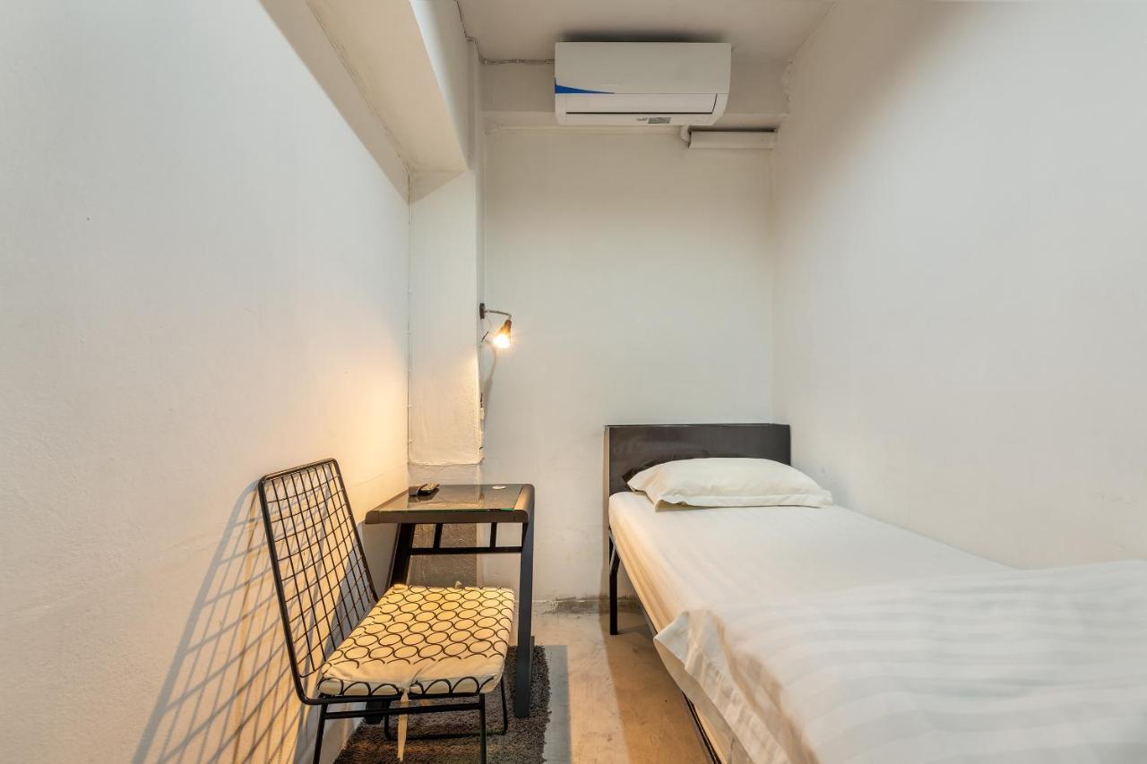 Sloth Hostel Khaosan Bangkok Exterior foto